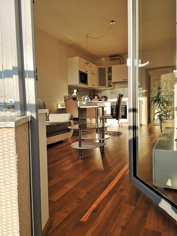 New Apartment With Garage Parking Brno Esterno foto